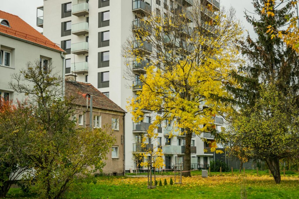 Pflegegrad 3 in der Residenz: Apartment behalten oder Pflegestation?
