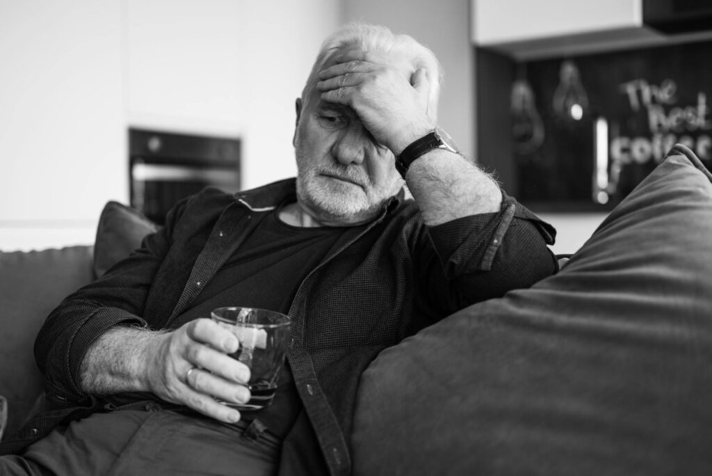 Alkoholprobleme im Alter: Wie Residenzen damit umgehen