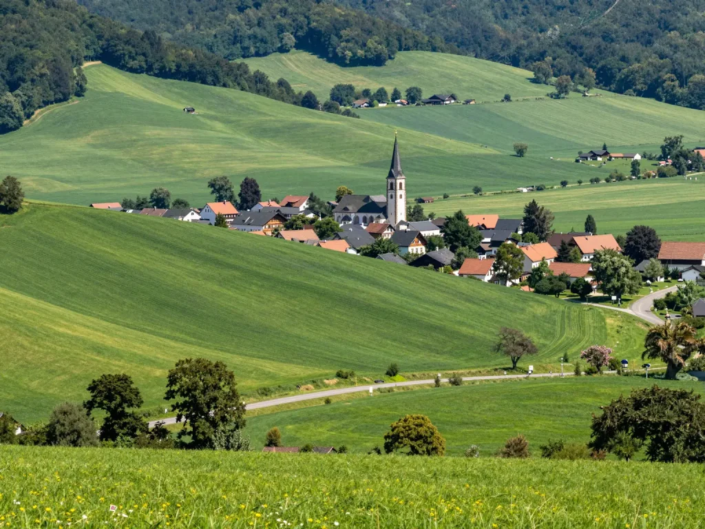 Doerfliche Landschaft in Sueddeutschland